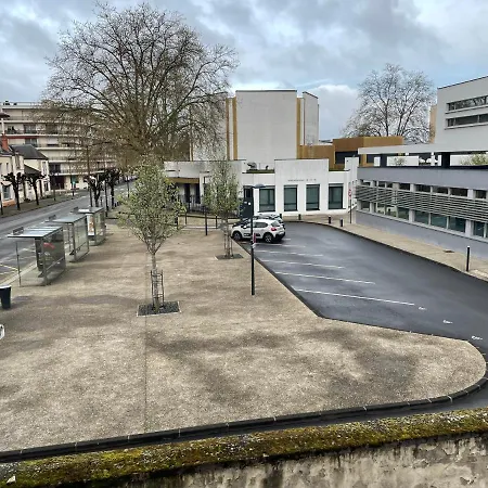 Spacieux-centre Ville-moulins-le Pal 20min * ムーラン